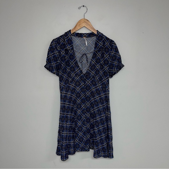 Free People Melody Dress Blue Black White Geo Print Short Sleeve Lightweight - Picture 7 of 13
